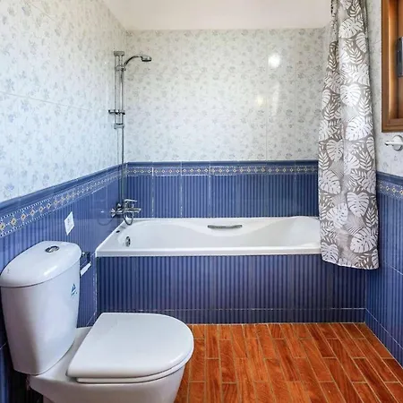 Veryina Villa Peyia